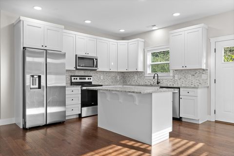 Tiny photo for 537 Lullwater Road, Chattanooga, TN 37405 (MLS # 1521660)