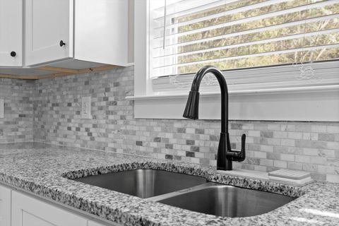 Tiny photo for 537 Lullwater Road, Chattanooga, TN 37405 (MLS # 1521660)