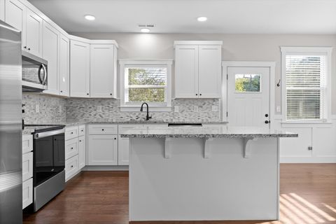 Tiny photo for 537 Lullwater Road, Chattanooga, TN 37405 (MLS # 1521660)