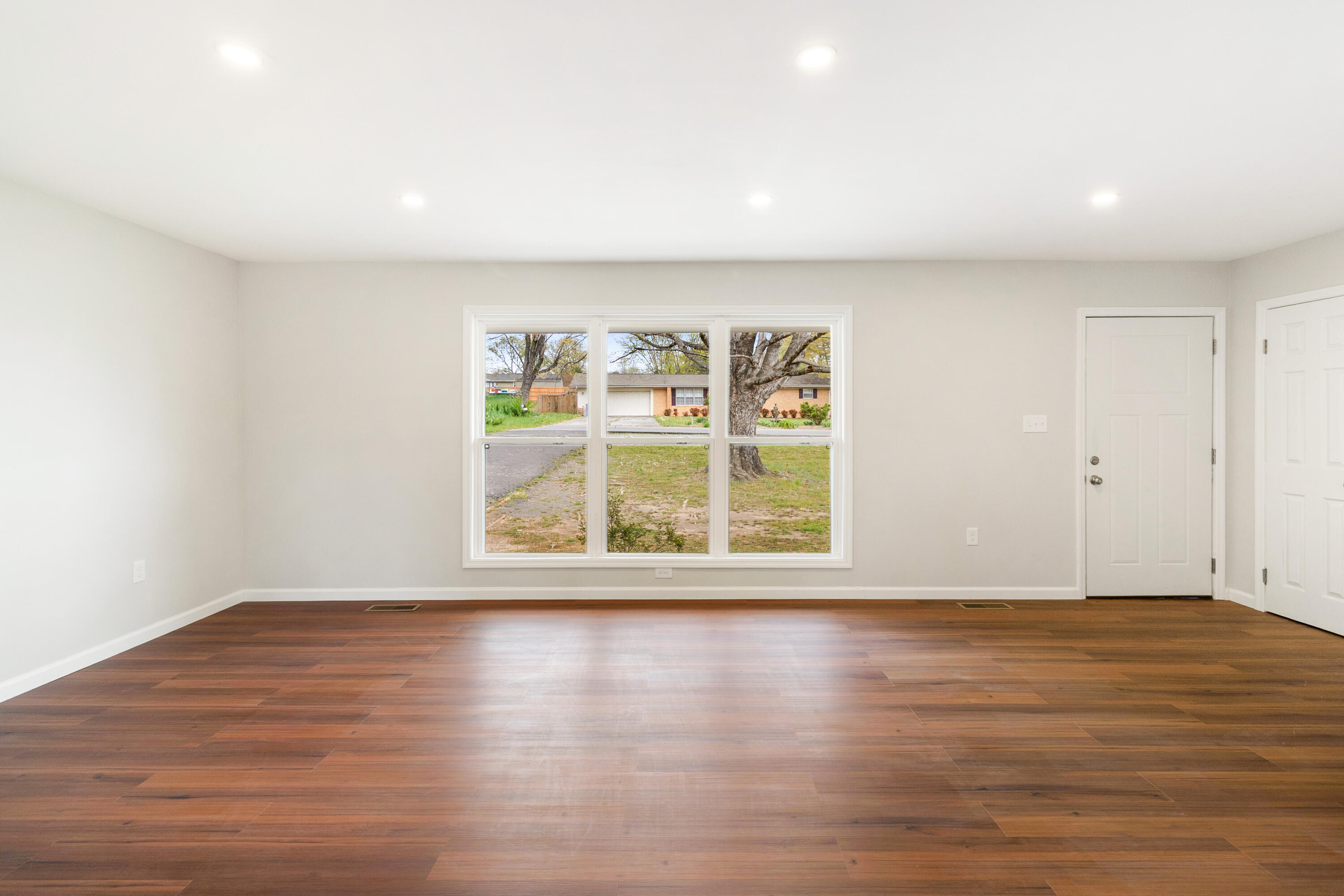 1105 Clingan Ridge Drive NW