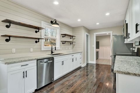 Tiny photo for 310 Blossom Lane, Dayton, TN 37321 (MLS # 1524715)