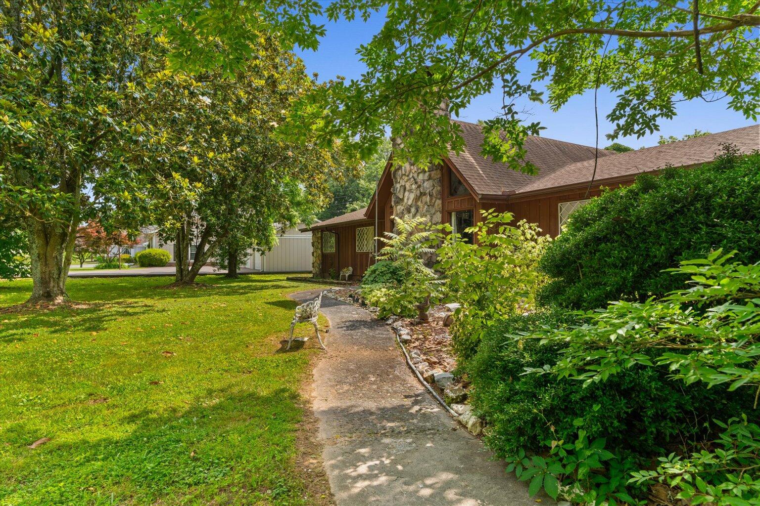 313 N Tibbs Road, Dalton, Georgia image 6