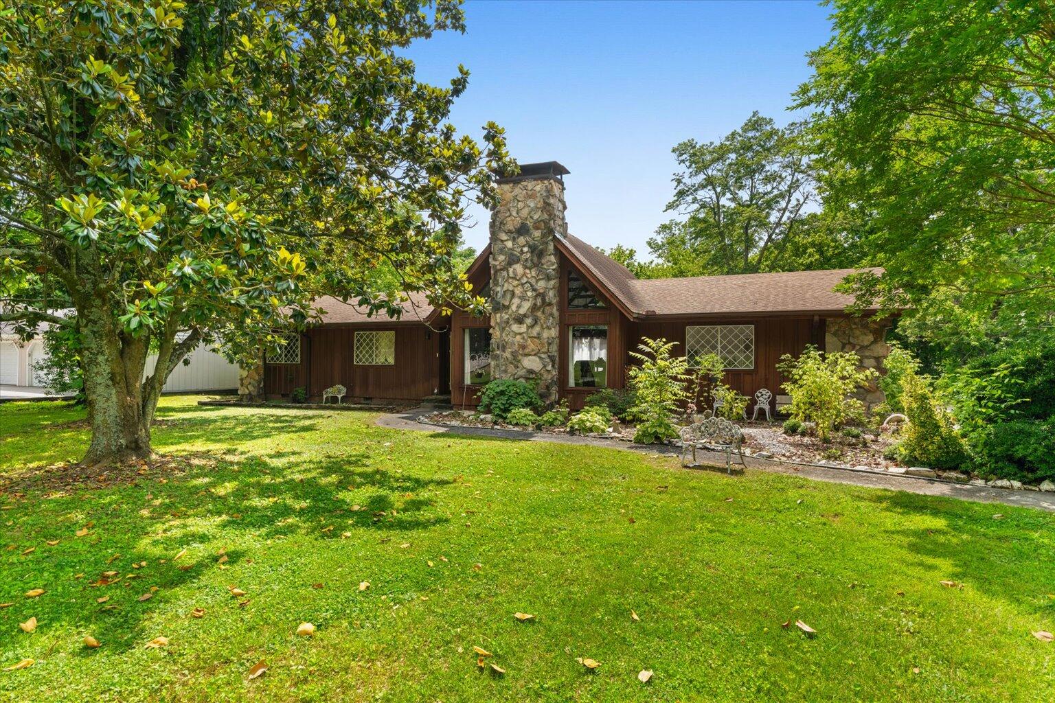 313 N Tibbs Road, Dalton, Georgia image 3
