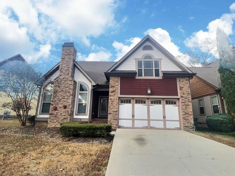 Photo of 8385 Glenshire Lane, Chattanooga, TN 37421 (MLS # 1531371)