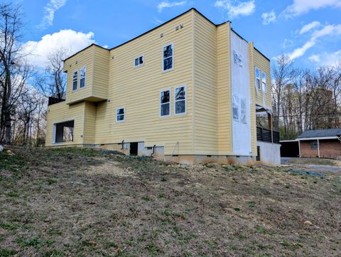 Photo of 707 Sylvan Drive, Chattanooga, TN 37411 (MLS # 1530029)