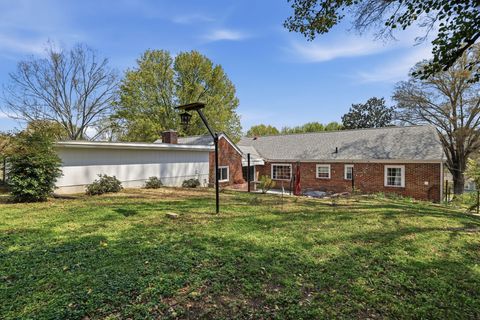 Tiny photo for 719 Belvoir Avenue, East Ridge, TN 37412 (MLS # 1530850)