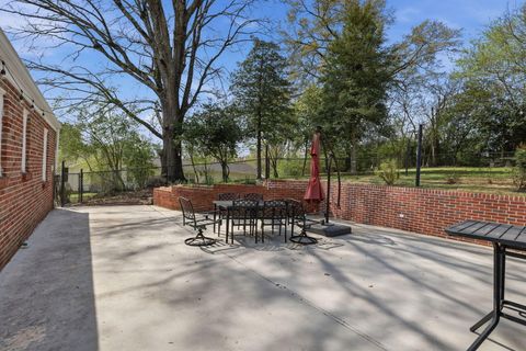 Tiny photo for 719 Belvoir Avenue, East Ridge, TN 37412 (MLS # 1530850)