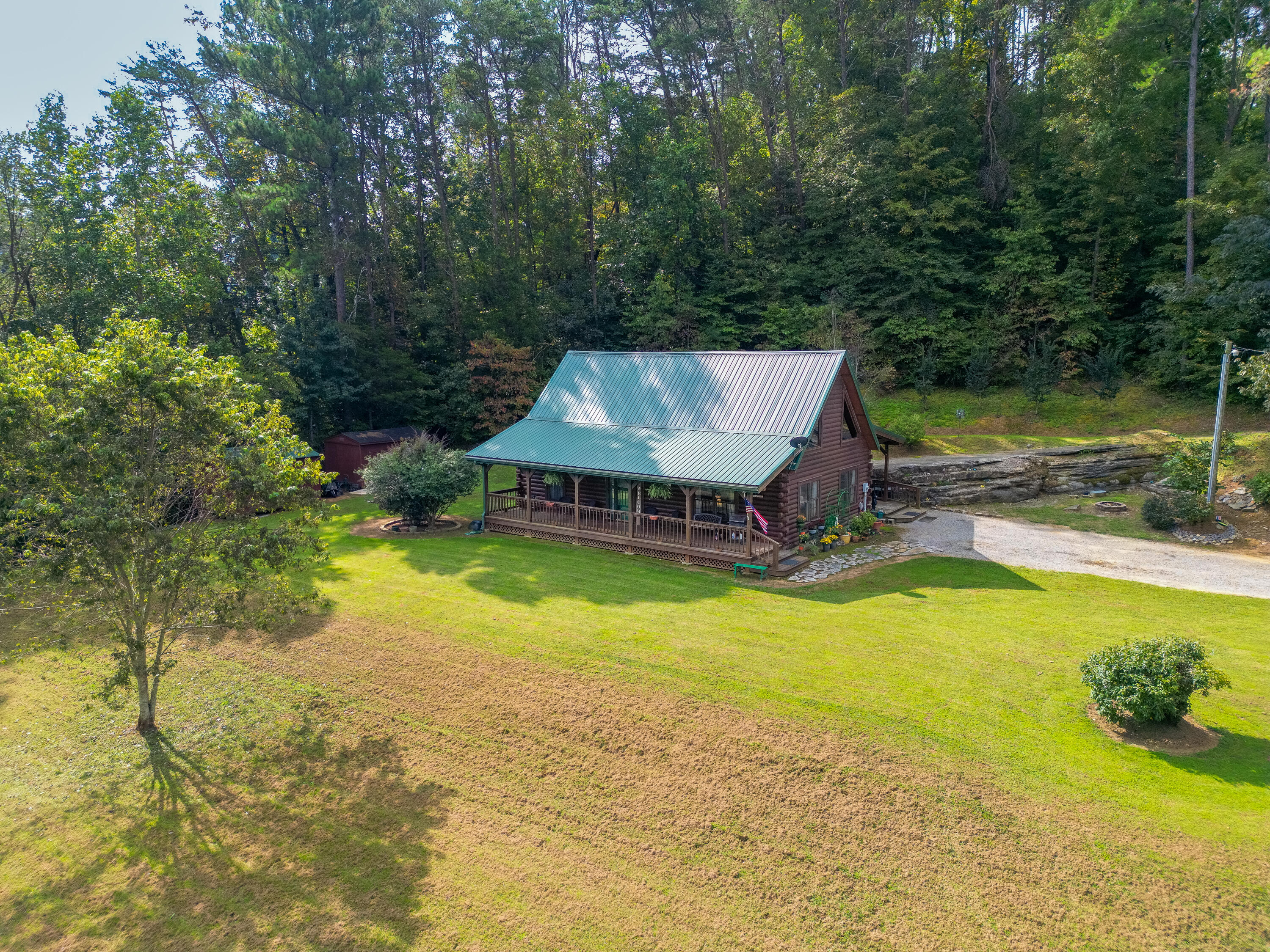 Rising Fawn, Georgia 30738, United States, 3 Bedrooms Bedrooms, ,2 BathroomsBathrooms,Residential,Pending,212754