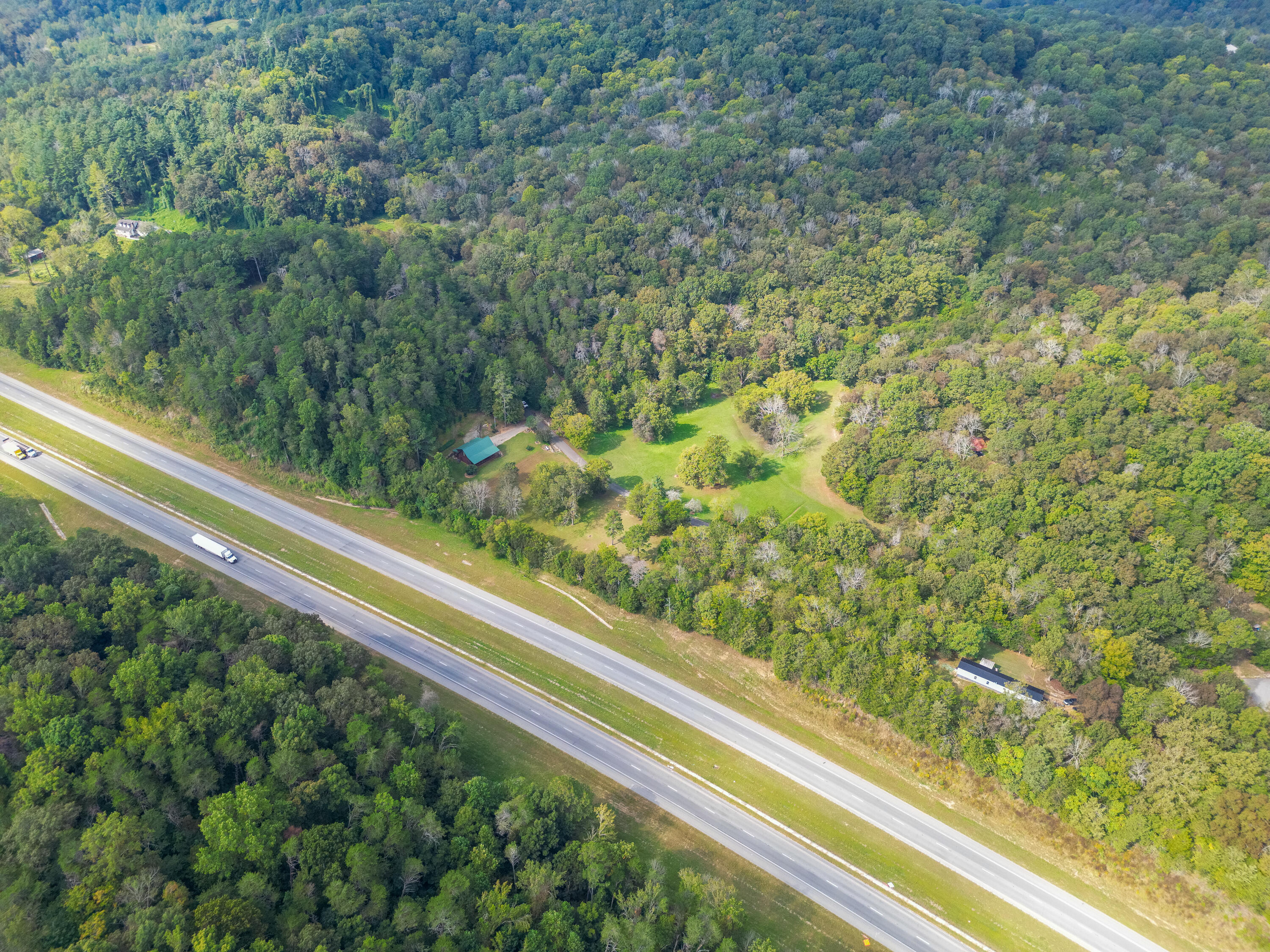 Rising Fawn, Georgia 30738, United States, 3 Bedrooms Bedrooms, ,2 BathroomsBathrooms,Residential,Pending,212754