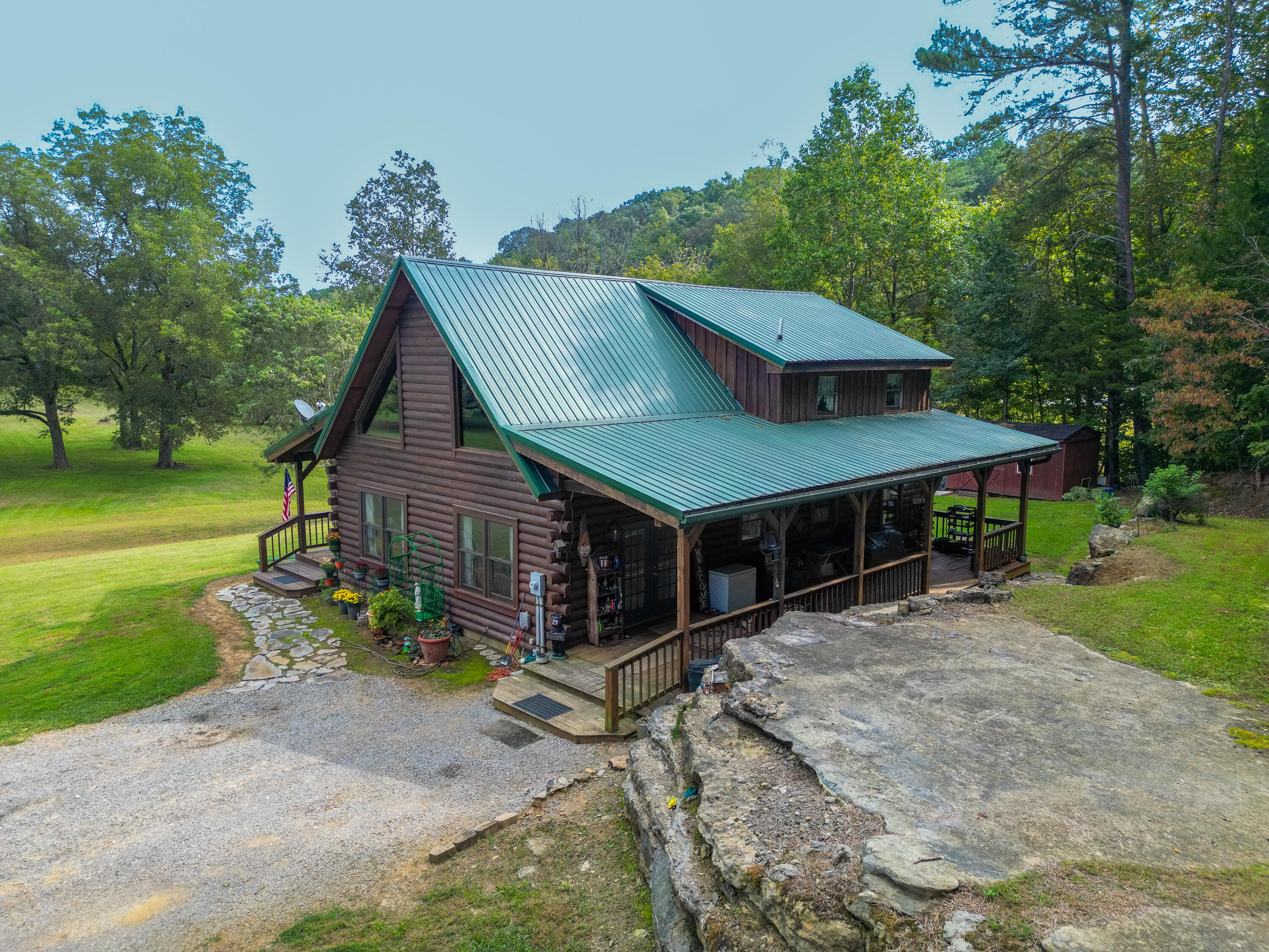Rising Fawn, Georgia 30738, United States, 3 Bedrooms Bedrooms, ,2 BathroomsBathrooms,Residential,Pending,212754