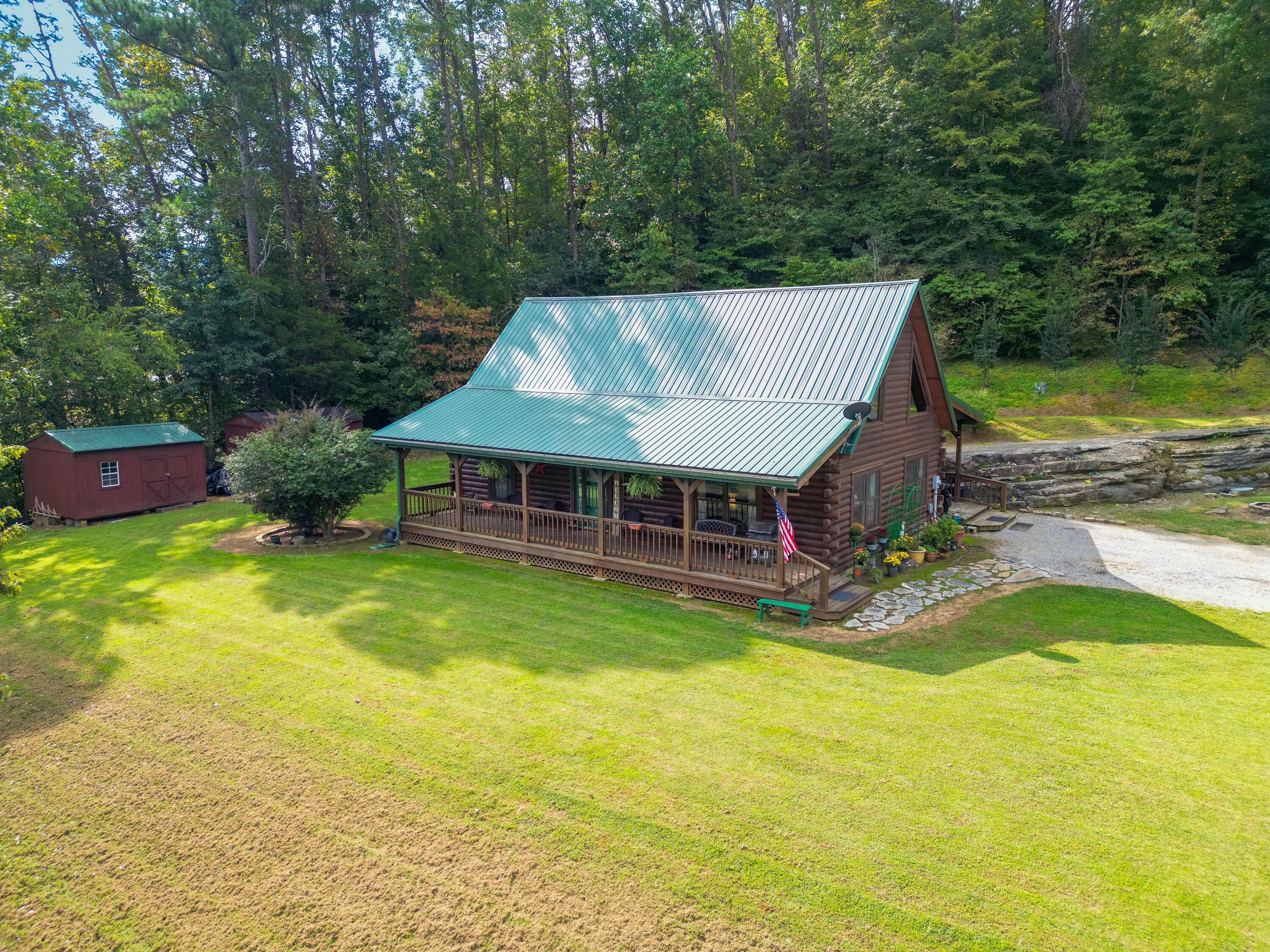 Rising Fawn, Georgia 30738, United States, 3 Bedrooms Bedrooms, ,2 BathroomsBathrooms,Residential,Pending,212754