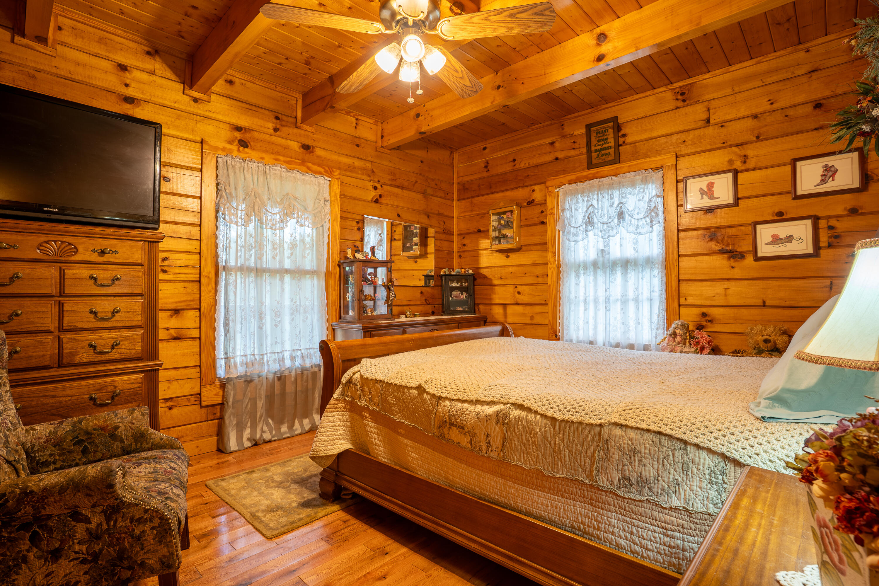 Rising Fawn, Georgia 30738, United States, 3 Bedrooms Bedrooms, ,2 BathroomsBathrooms,Residential,Pending,212754