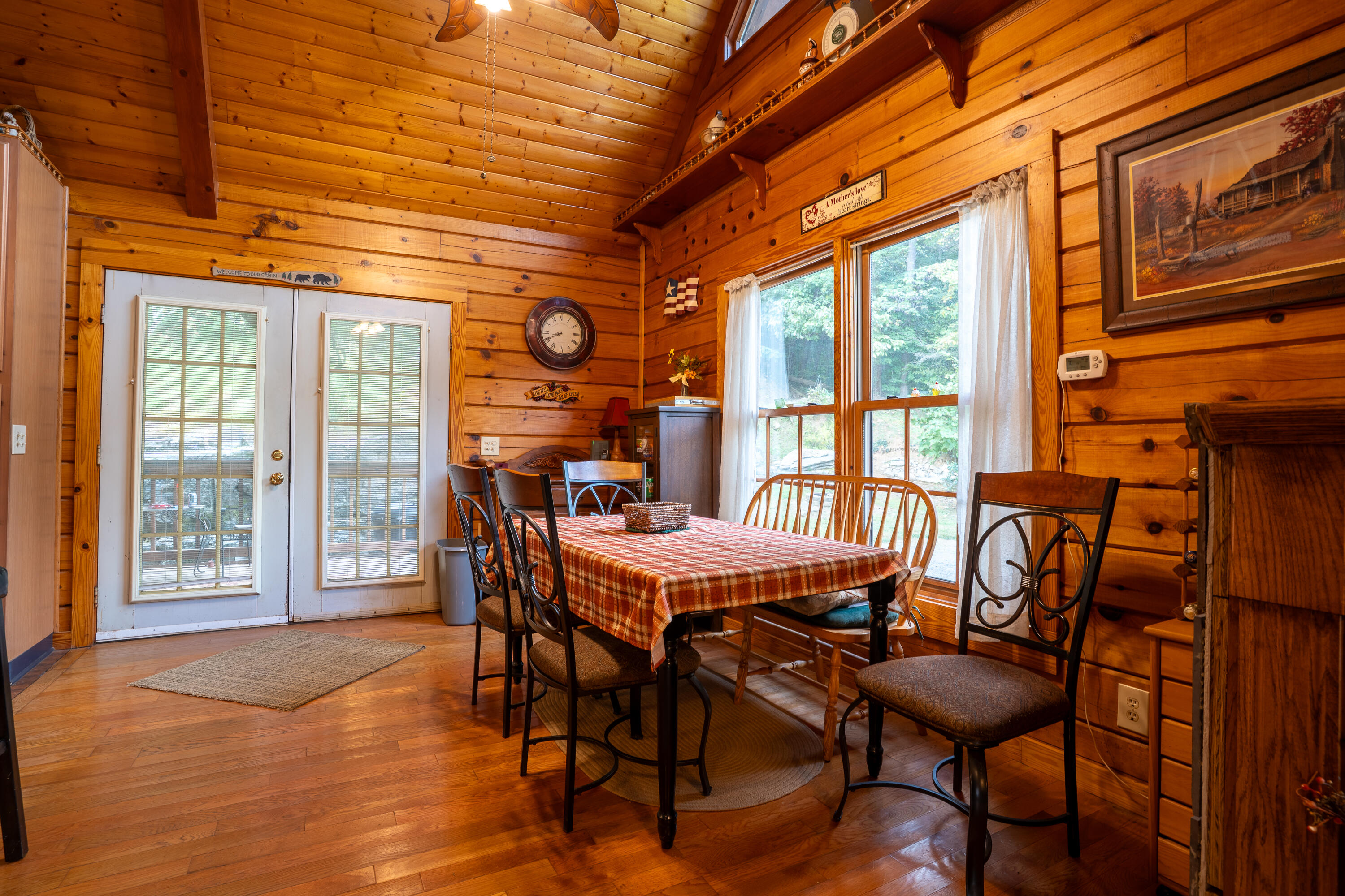 Rising Fawn, Georgia 30738, United States, 3 Bedrooms Bedrooms, ,2 BathroomsBathrooms,Residential,Pending,212754