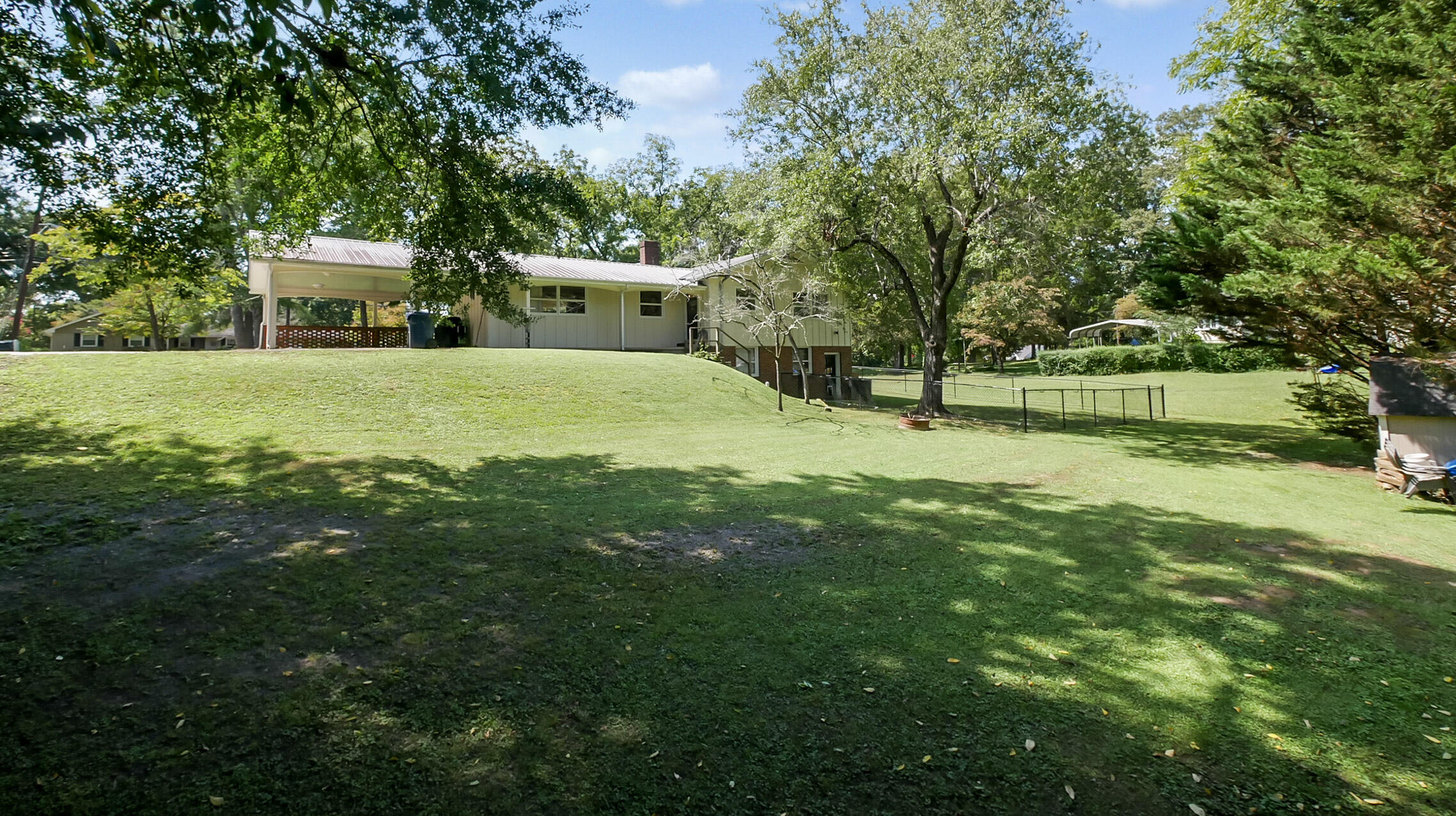 111 Clebourne Avenue