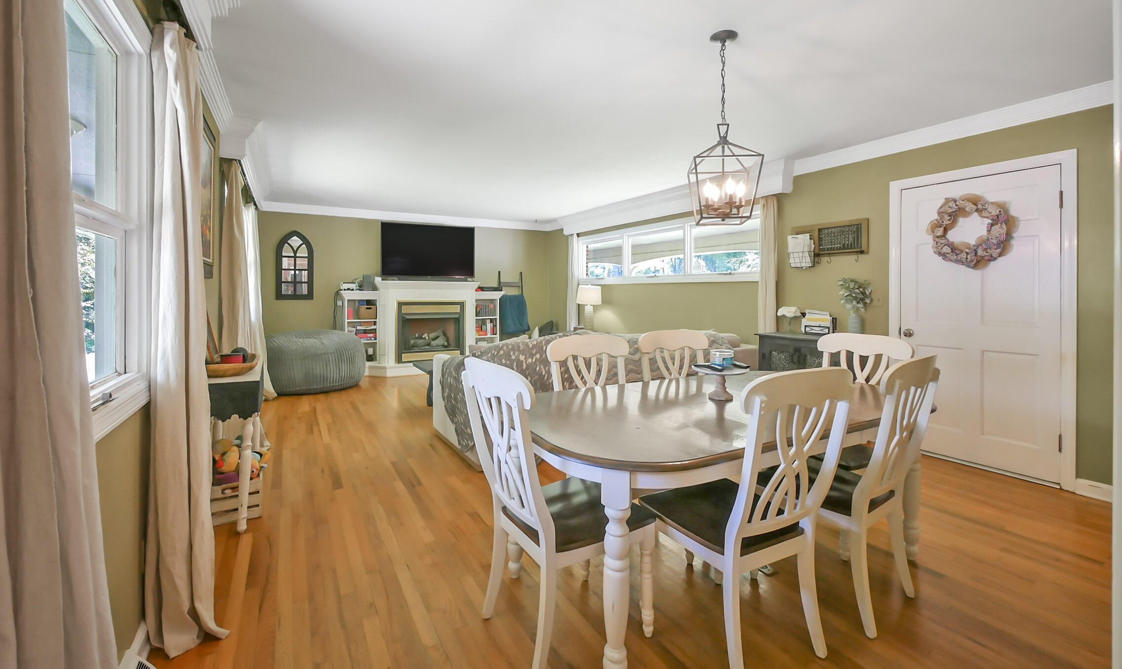 111 Clebourne Avenue