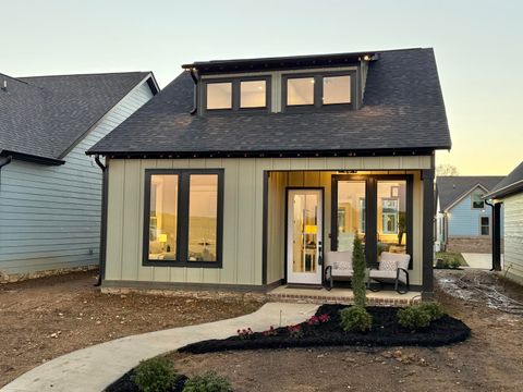 Photo of 396 Idle Place Circle, Rossville, GA 30741 (MLS # 1528563)