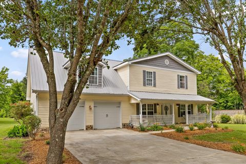 Homes For Sale - 9304 Oak Street<br/> Ooltewah, TN 37363