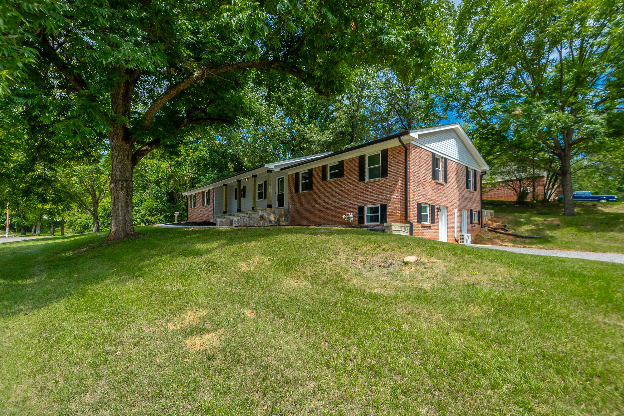 702 5th Street, South Pittsburg, Tennessee image 7