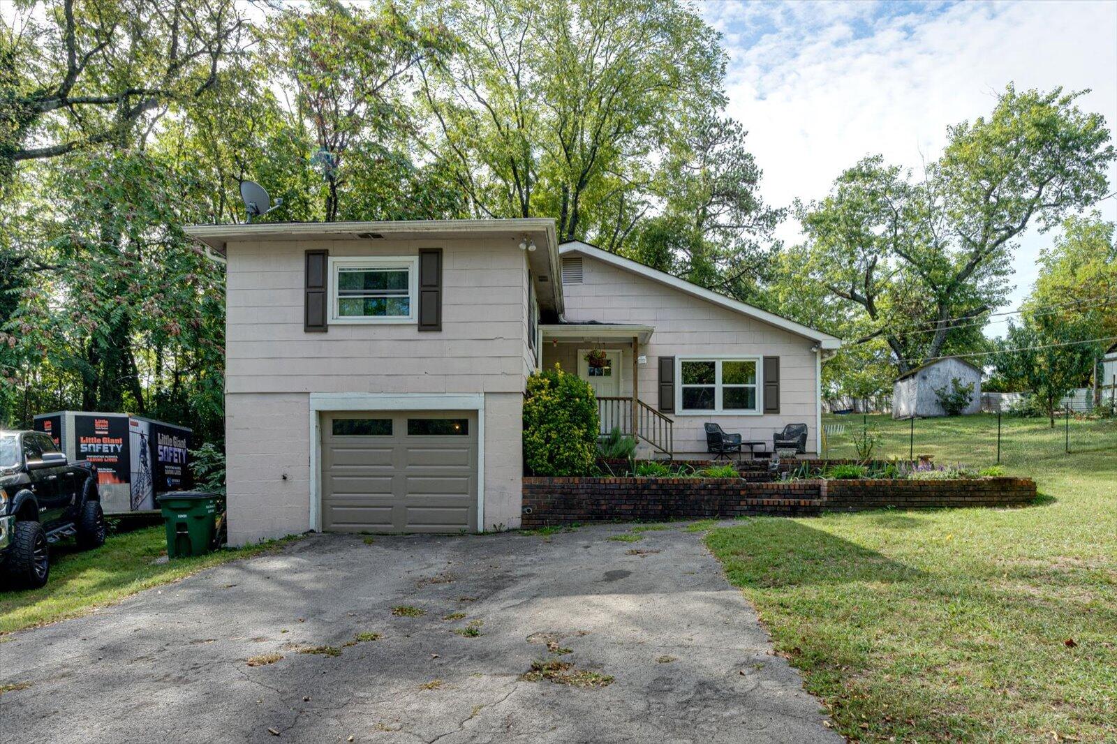273 Grove Street, Rossville, Georgia image 1