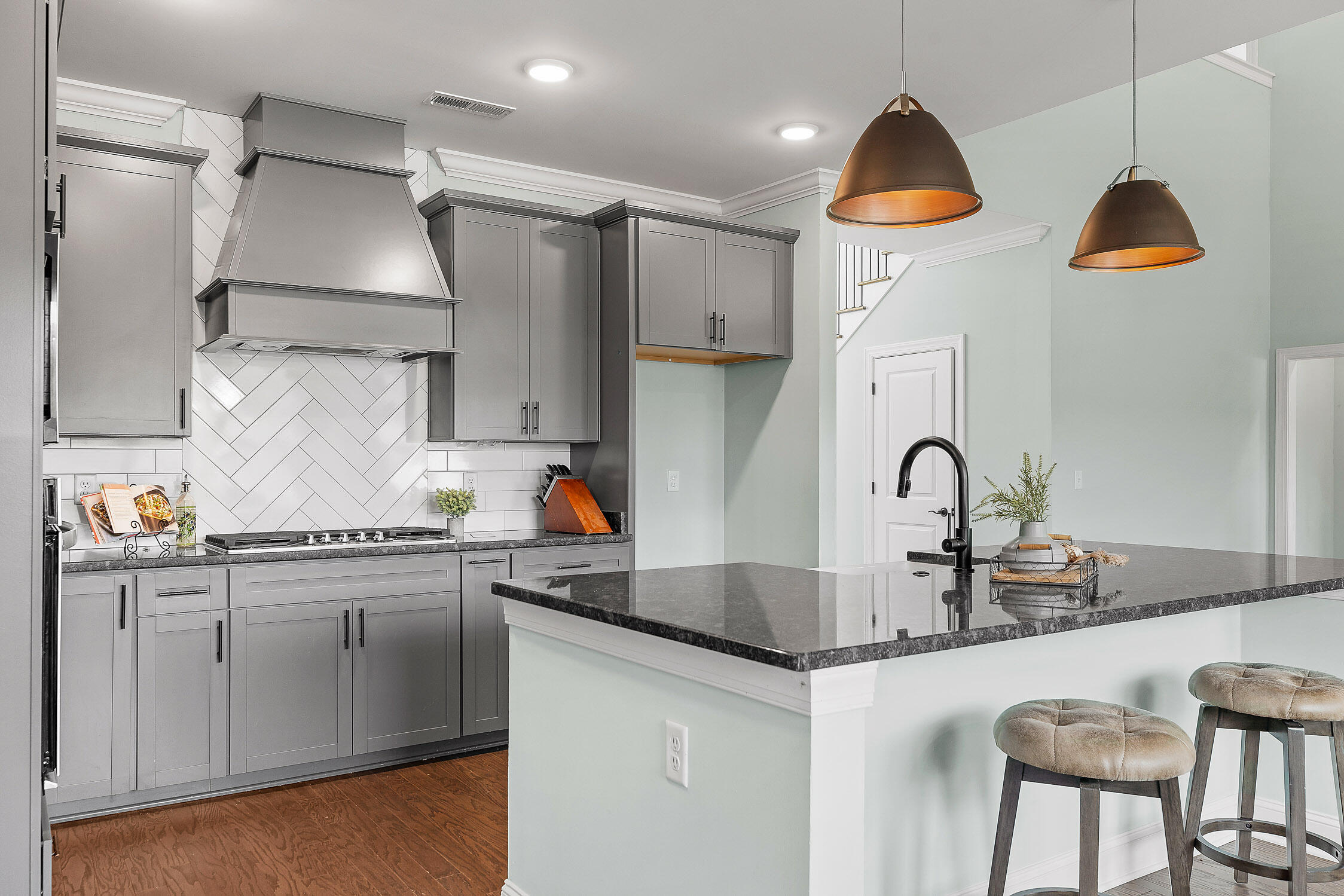 Chattanooga, Tennessee 37415, United States, 4 Bedrooms Bedrooms, ,4 BathroomsBathrooms,Residential,Active,26022