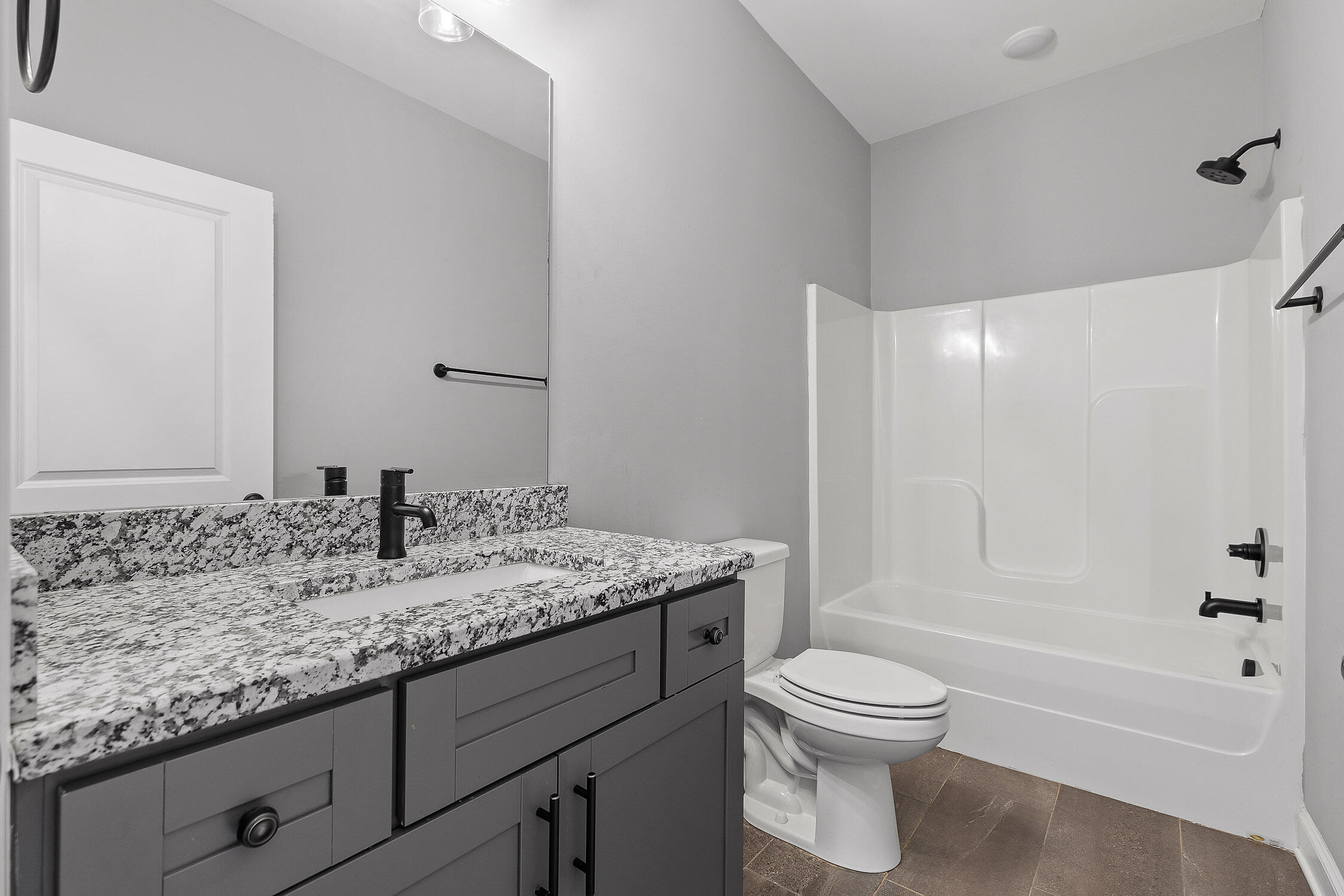 Chattanooga, Tennessee 37415, United States, 4 Bedrooms Bedrooms, ,4 BathroomsBathrooms,Residential,Active,26022