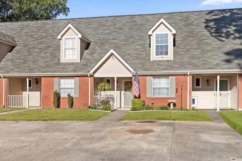 Photo of 1247 Lenny Lane, Chattanooga, TN 37421 (MLS # 1520450)