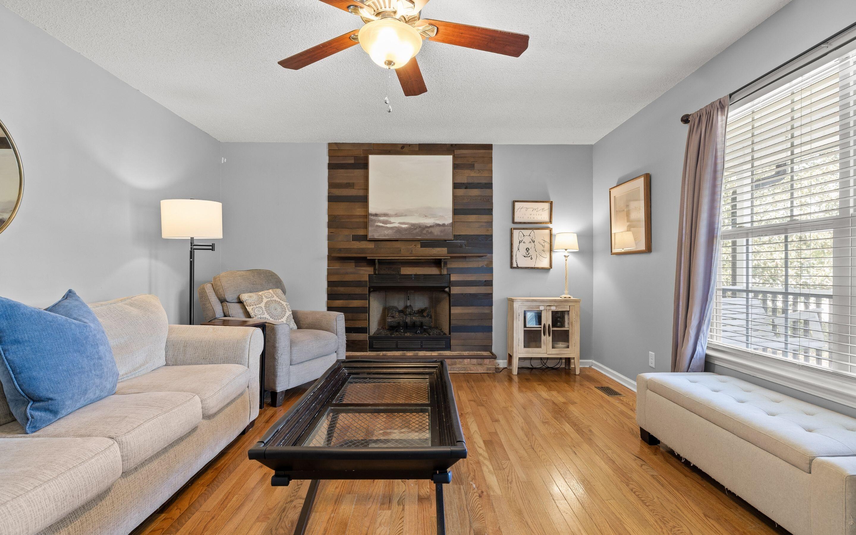 1957 Hardwood Lane