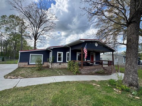 Photo of 68 Fisher Street, Rossville, GA 30741 (MLS # 1531526)