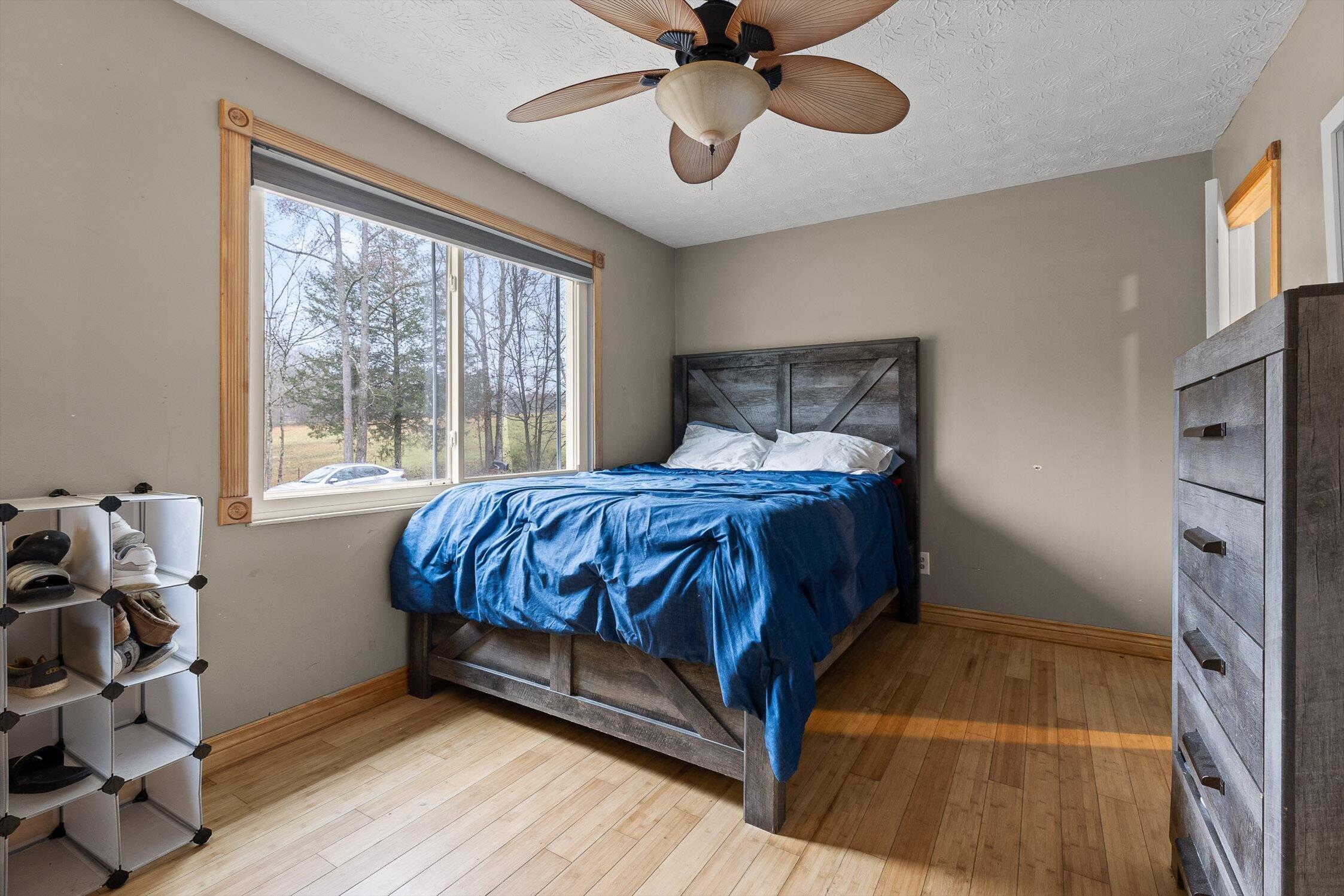 Etowah, Tennessee 37331, United States, 4 Bedrooms Bedrooms, ,2 BathroomsBathrooms,Residential,Active,248540