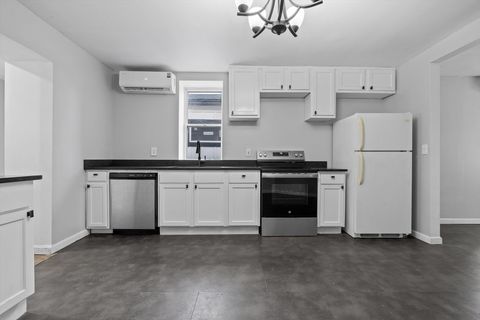 Tiny photo for 214 Houser Street, Chattanooga, TN 37405 (MLS # 1527064)