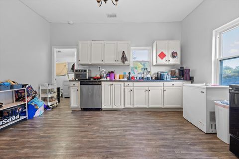 Tiny photo for 214 Houser Street, Chattanooga, TN 37405 (MLS # 1527064)