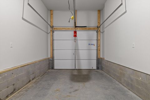 Tiny photo for 1850 Newell Avenue, Chattanooga, TN 37404 (MLS # 1530706)