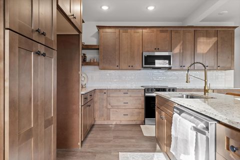 Tiny photo for 1850 Newell Avenue, Chattanooga, TN 37404 (MLS # 1530706)