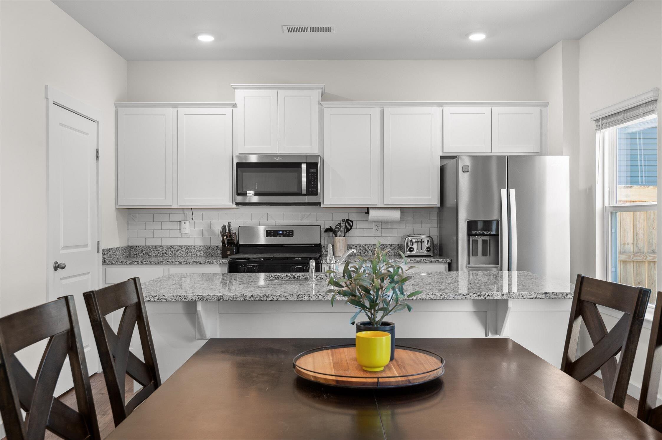 Hixson, Tennessee 37343, United States, 3 Bedrooms Bedrooms, ,3 BathroomsBathrooms,Residential,Active,173611