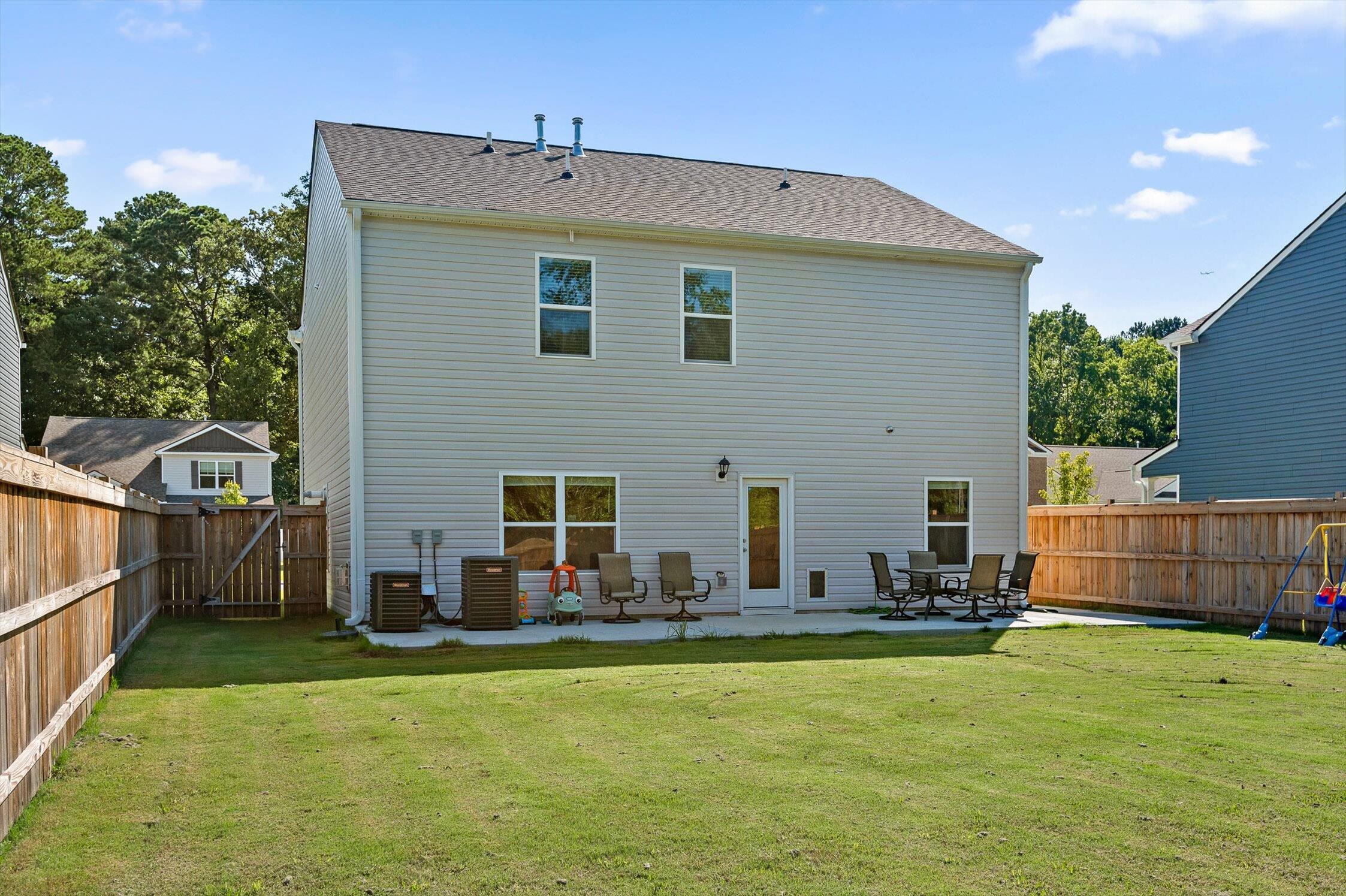 Hixson, Tennessee 37343, United States, 3 Bedrooms Bedrooms, ,3 BathroomsBathrooms,Residential,Active,173611