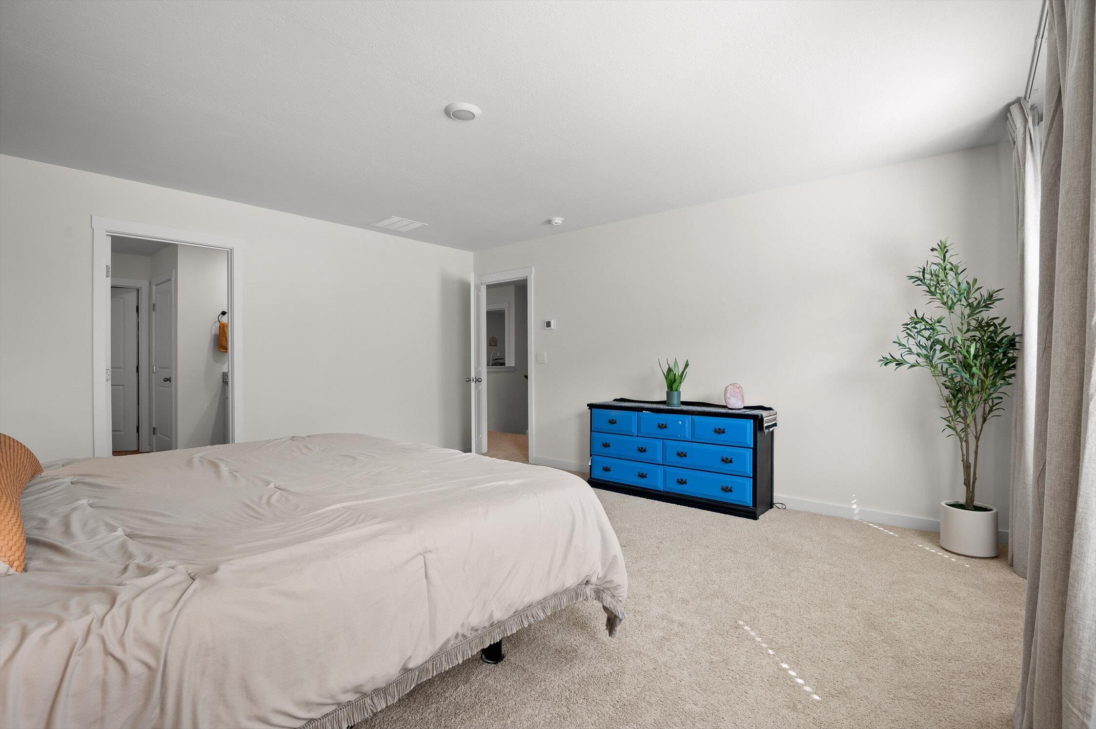 Hixson, Tennessee 37343, United States, 3 Bedrooms Bedrooms, ,3 BathroomsBathrooms,Residential,Active,173611