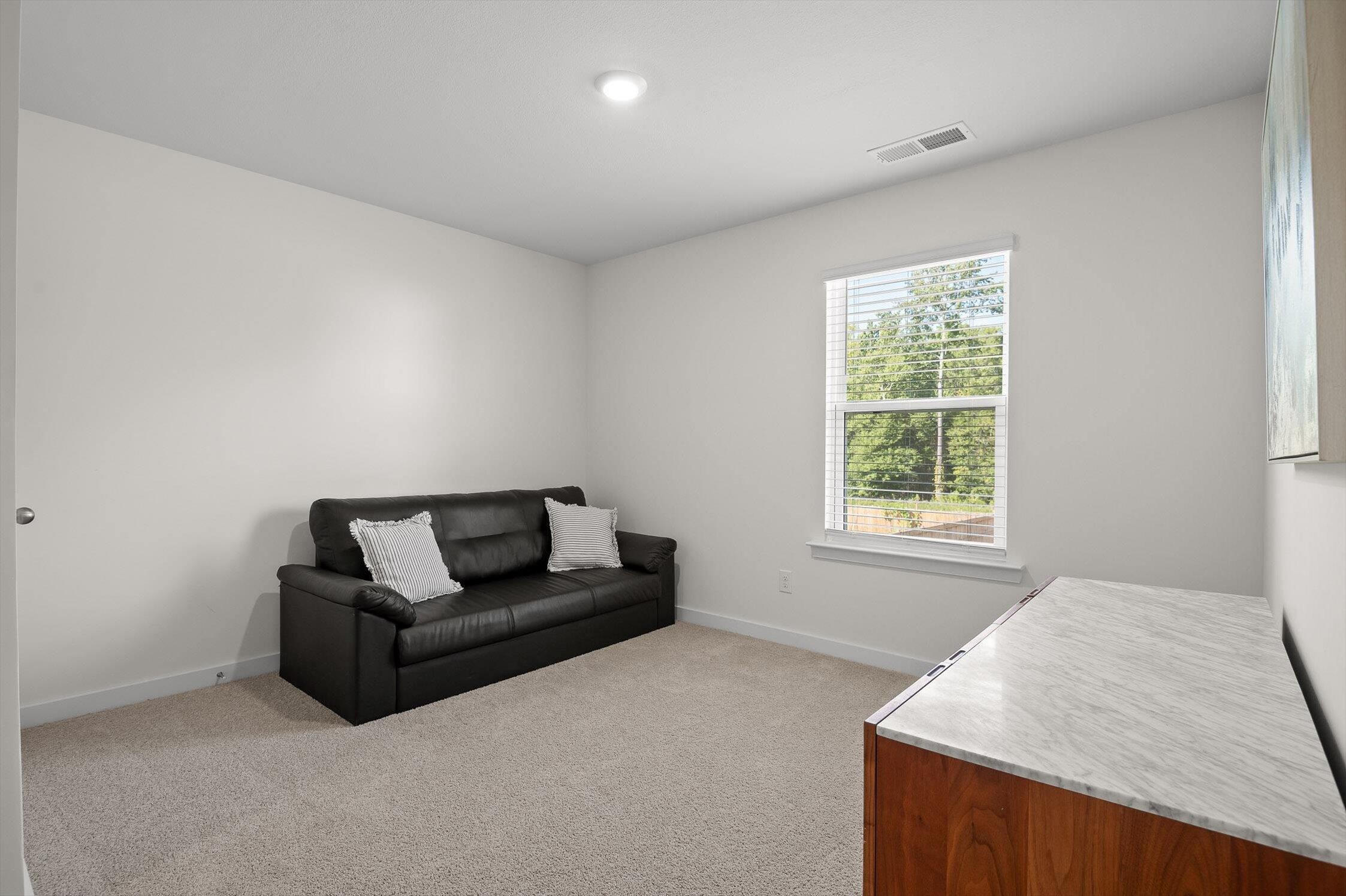 Hixson, Tennessee 37343, United States, 3 Bedrooms Bedrooms, ,3 BathroomsBathrooms,Residential,Active,173611