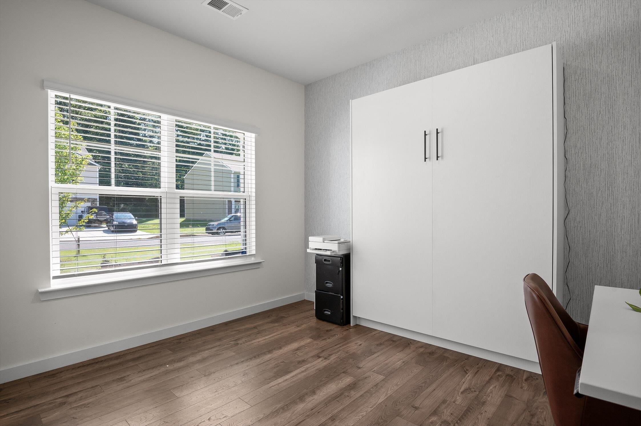 Hixson, Tennessee 37343, United States, 3 Bedrooms Bedrooms, ,3 BathroomsBathrooms,Residential,Active,173611