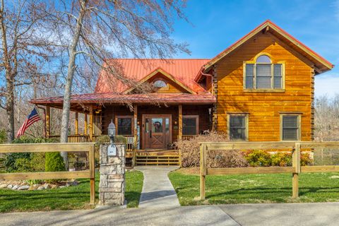 Homes For Sale - 7930 Wilderness Way<br/> Ooltewah, TN 37363