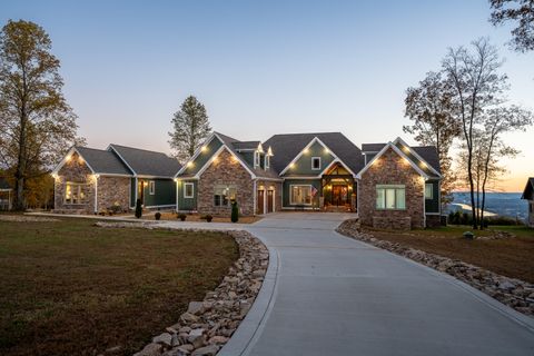 Photo of 750 River Bluffs Drive, Jasper, TN 37347 (MLS # 1525867)