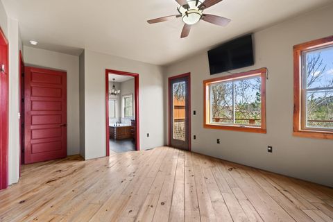 Tiny photo for 1014 Meroney Street, Chattanooga, TN 37405 (MLS # 1528960)