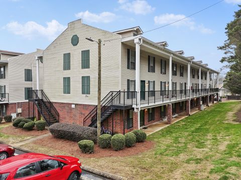 Tiny photo for 900 Mountain Creek Road, Chattanooga, TN 37405 (MLS # 1528860)