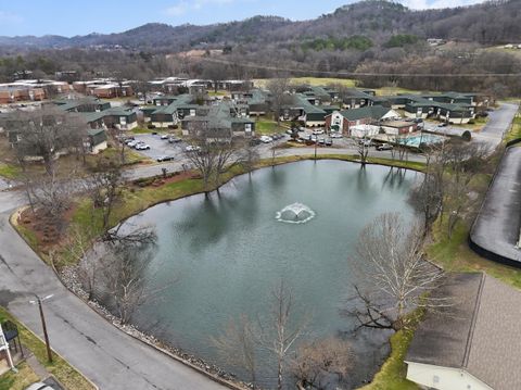 Tiny photo for 900 Mountain Creek Road, Chattanooga, TN 37405 (MLS # 1528860)