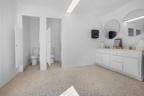 Tiny photo for 900 Mountain Creek Road, Chattanooga, TN 37405 (MLS # 1528860)