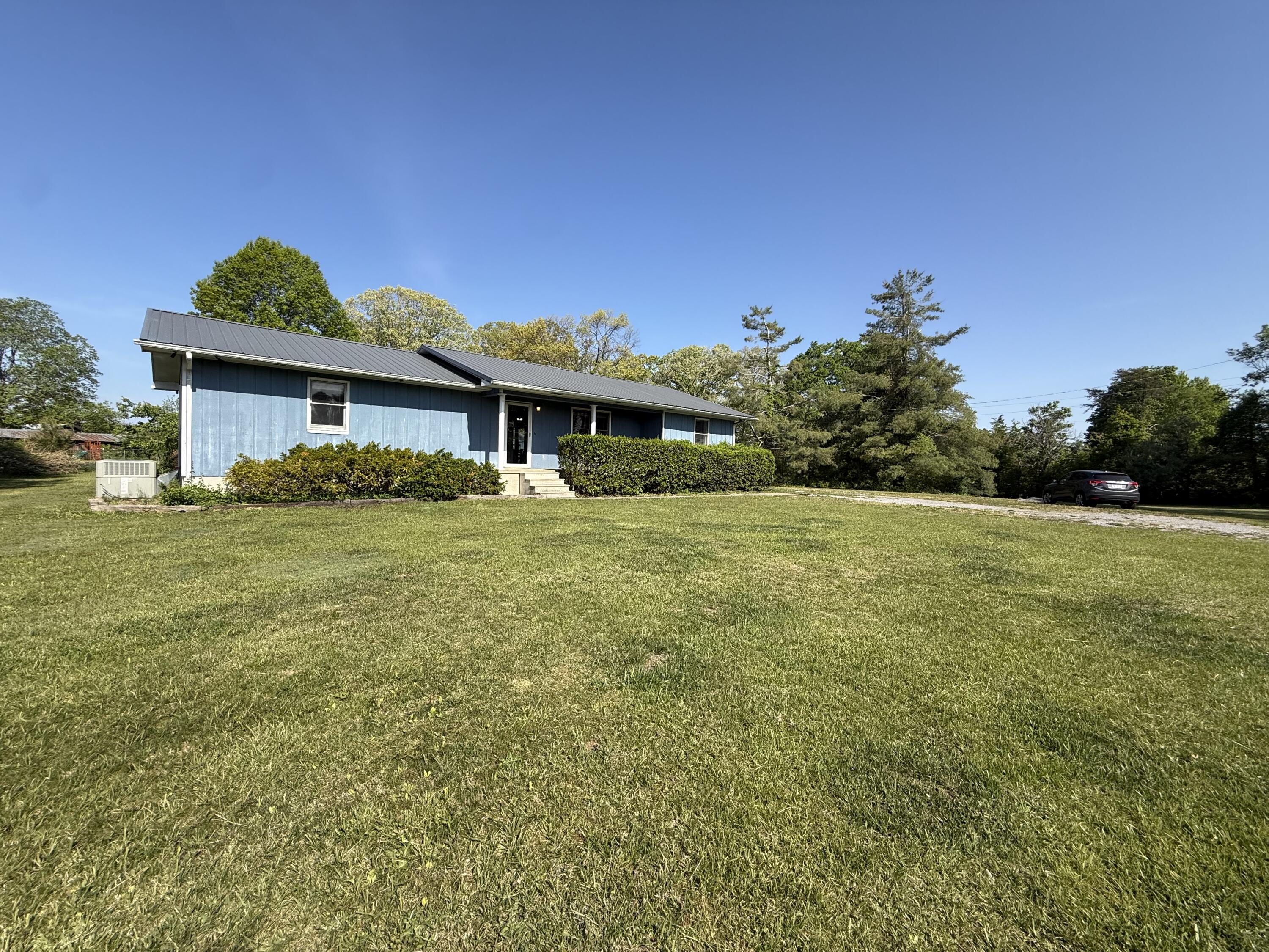 1717 Vandergriff Road