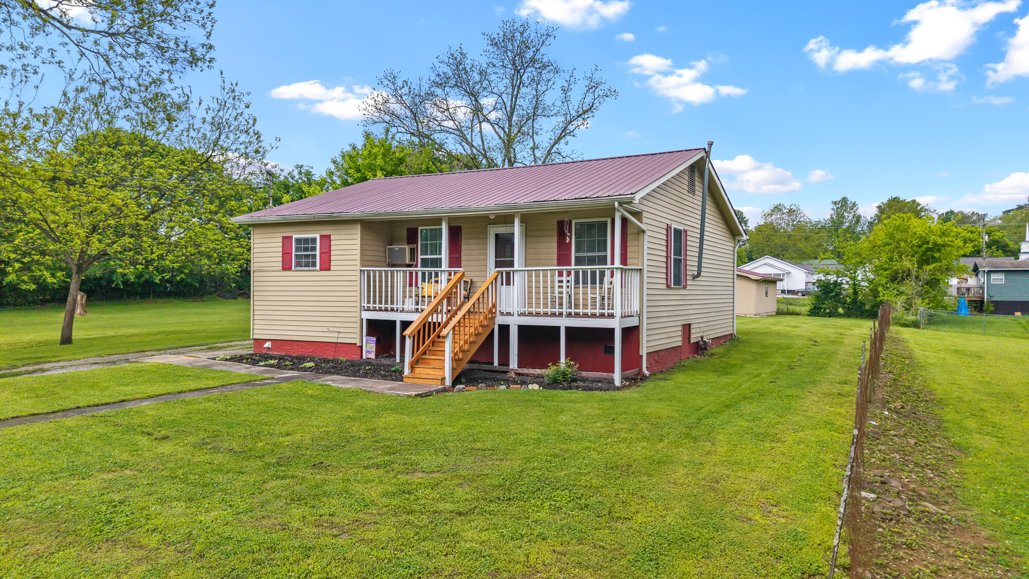 206 Marietta Street, Madisonville, Tennessee image 2