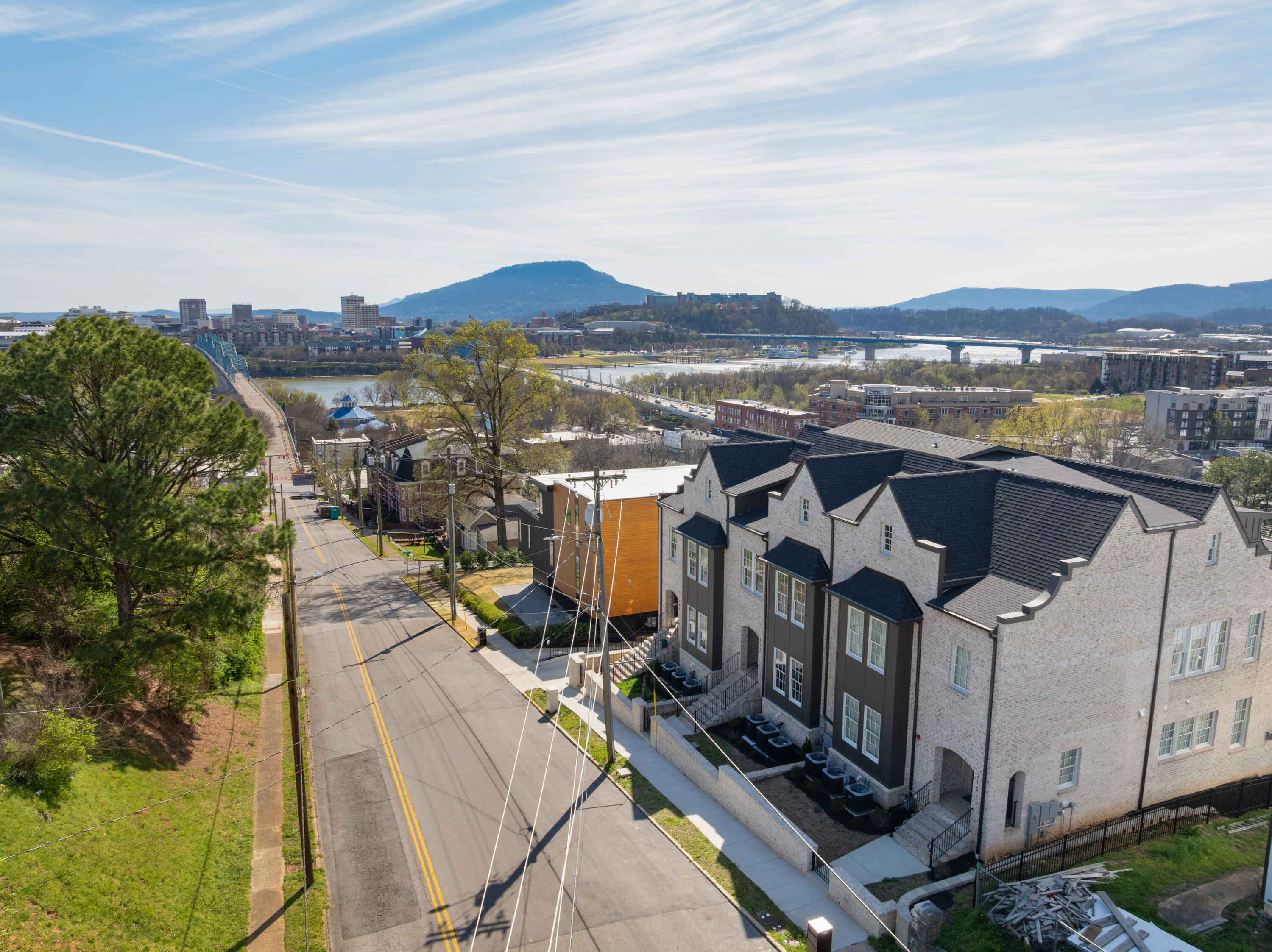 211 Forest Avenue, Chattanooga, Tennessee image 2