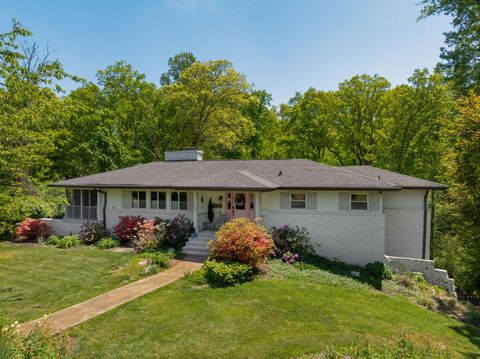 Photo of 115 Golf Drive, Signal Mountain, TN 37377 (MLS # 1529859)