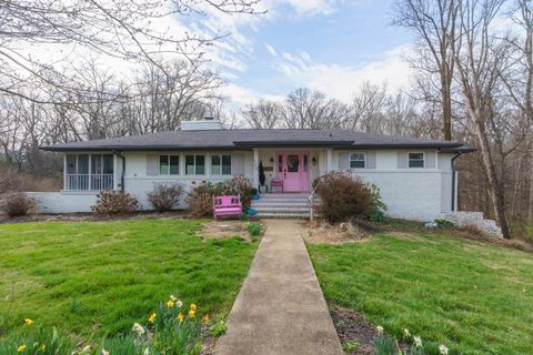 Photo of 115 Golf Drive, Signal Mountain, TN 37377 (MLS # 1529859)