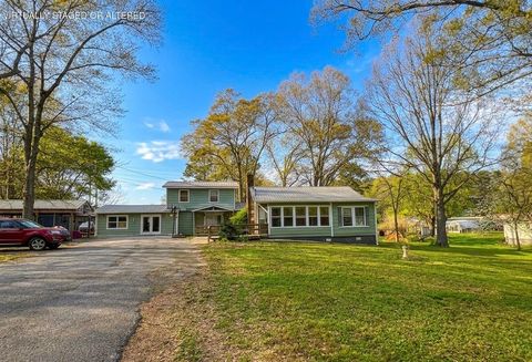 Photo of 61 Walker Street, Trion, GA 30753 (MLS # 1531427)